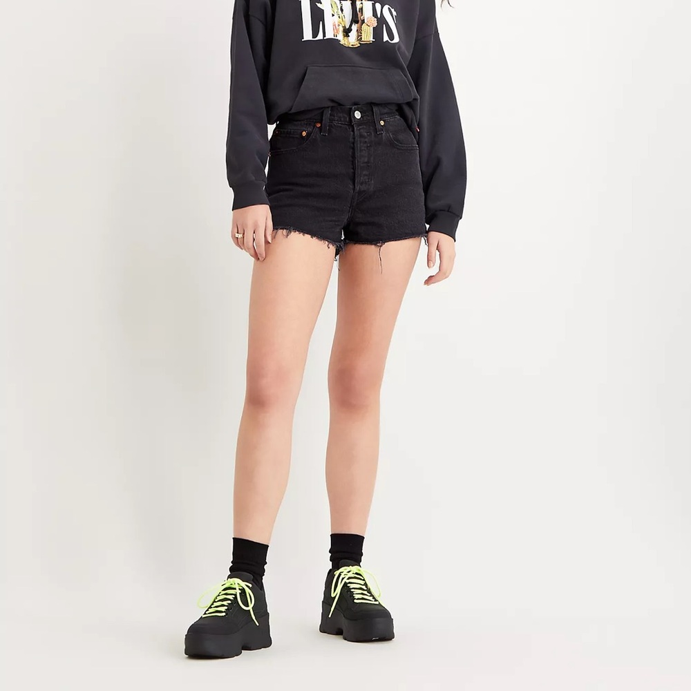 Levi’s Ribcage Shorts Washed Black 31
